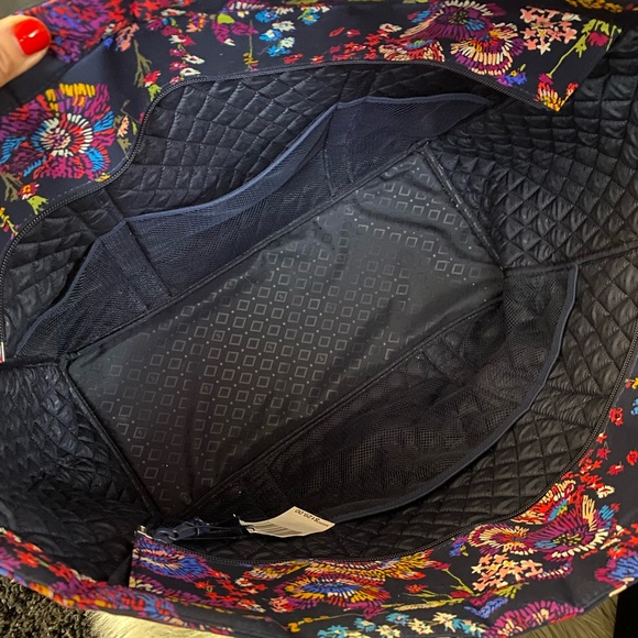 BNWT Vera Bradley Get Going Tote - Picture 9 of 11